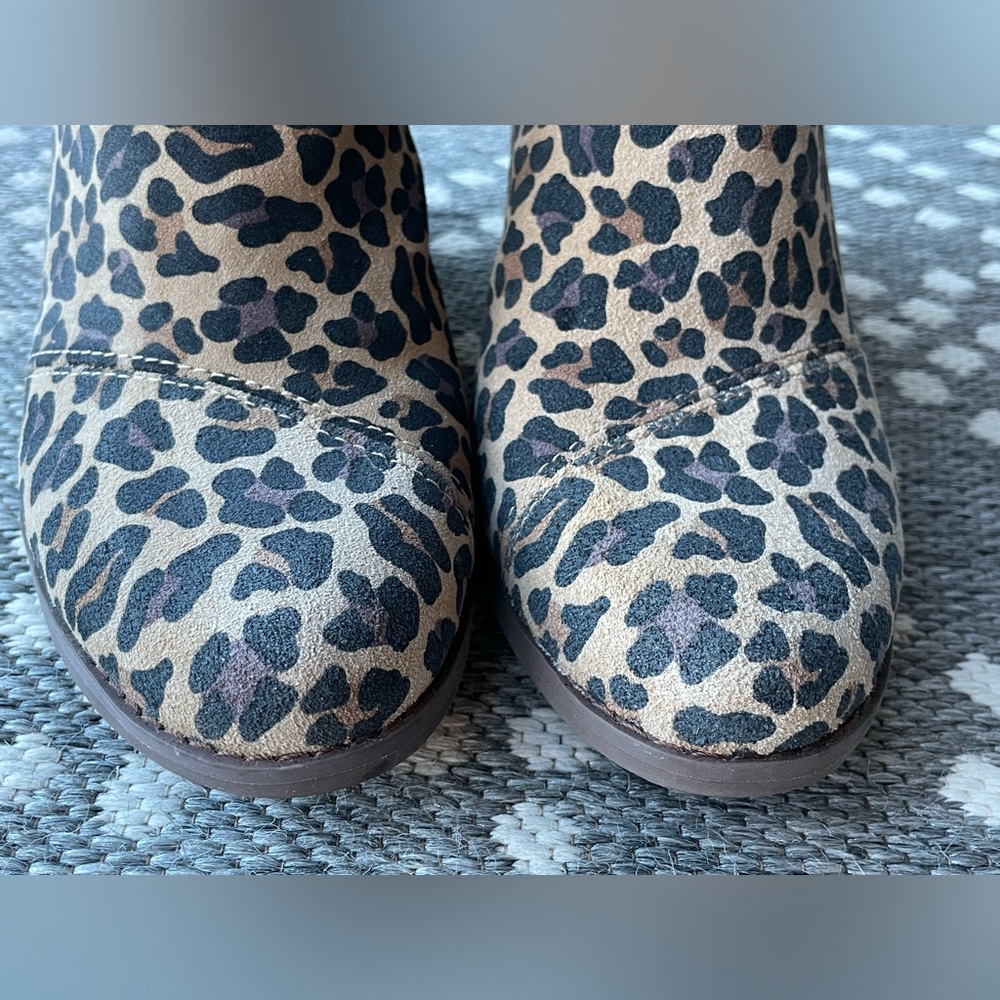 TOMS Sadie Leopard Print Wedge Ankle Boots Womens Sz 7.5 zip up shoes animal - Picture 4 of 14